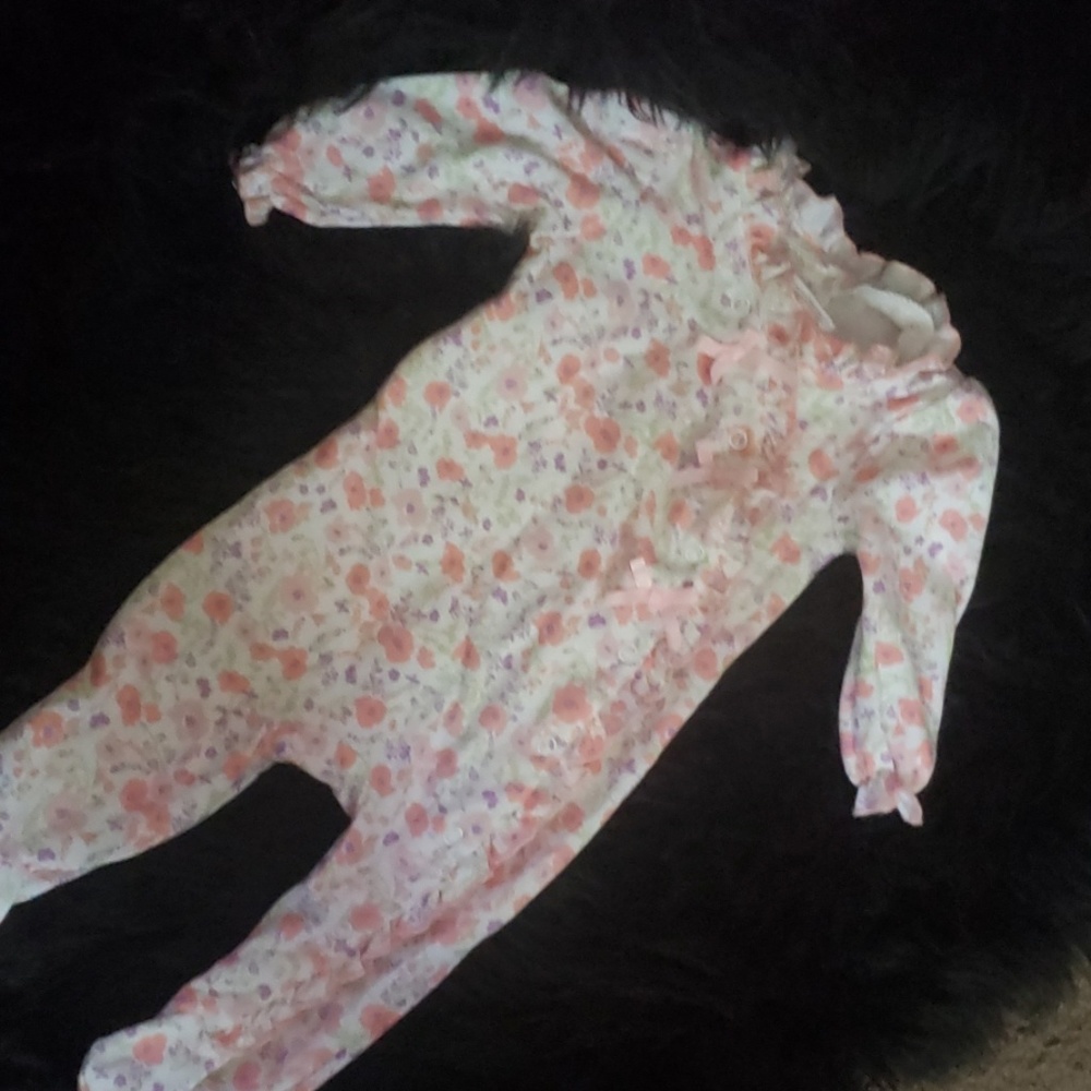 Baby Girl Onesie with Ruffles & Pretty Flowers